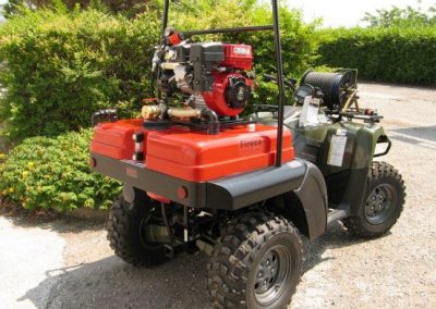 Kit haute pression monté sur quad pour première intervention dans un camping